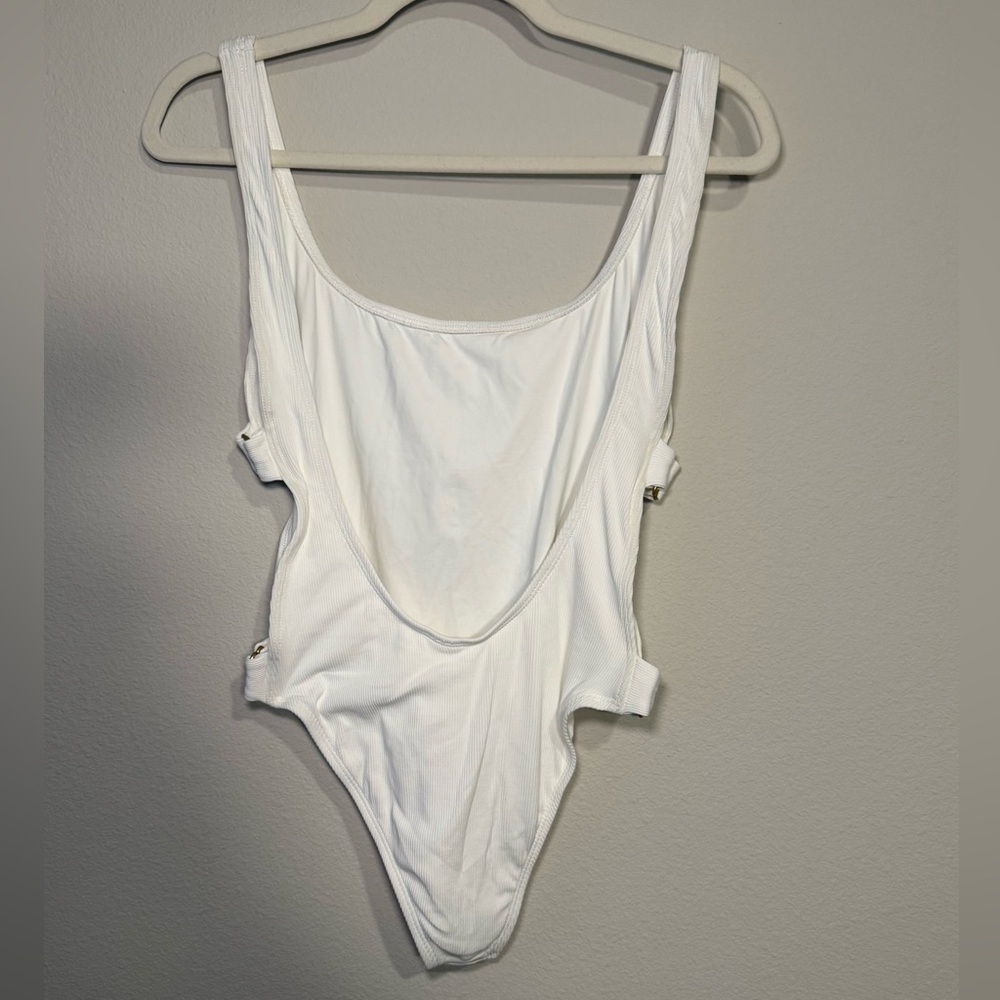 L*Space Classic White Ribbed One-Piece Swimsuit for women - Picture 4 of 7